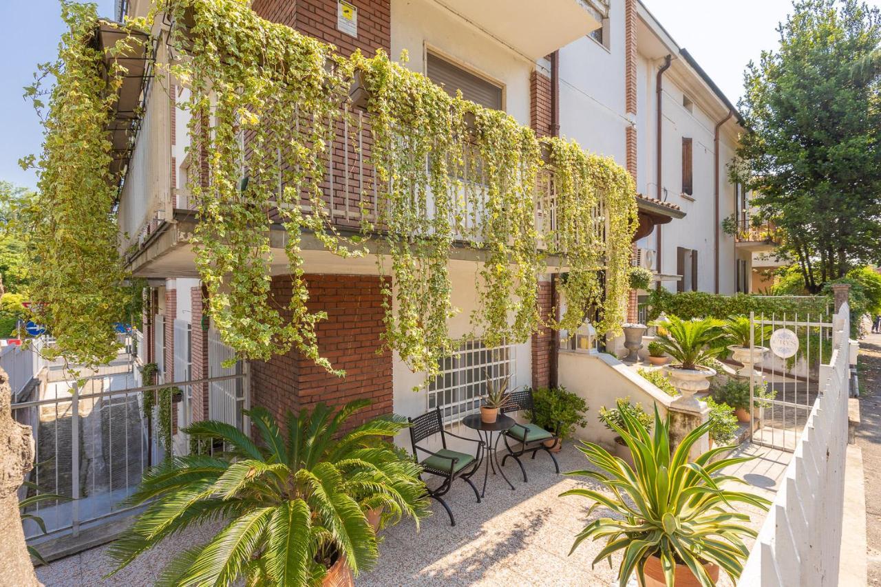 Crys: Rooms, Holiday, Business, Verona